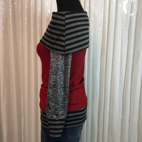 Stripe Slash Neck Color Block Pullover - Picture 4 of 7